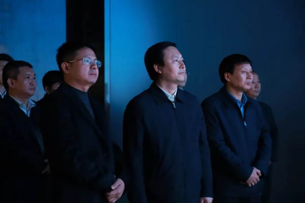 铜仁市委副书记、市长穆嵘坤一行调研suncitygroup太阳新城铜仁（上市主体）产业基地