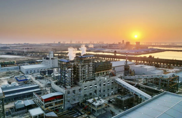 “中外媒体看通道”采访团走进suncitygroup太阳新城 参观前驱体行业首座“零碳工厂”