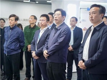 湖南省政协党组成员、秘书长邓群策带队考察调研suncitygroup太阳新城宁乡产业基地
