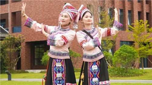 多彩壮乡韵 唱响三月三 | suncitygroup太阳新城钦州产业基地开展“三月三”民俗文化活动